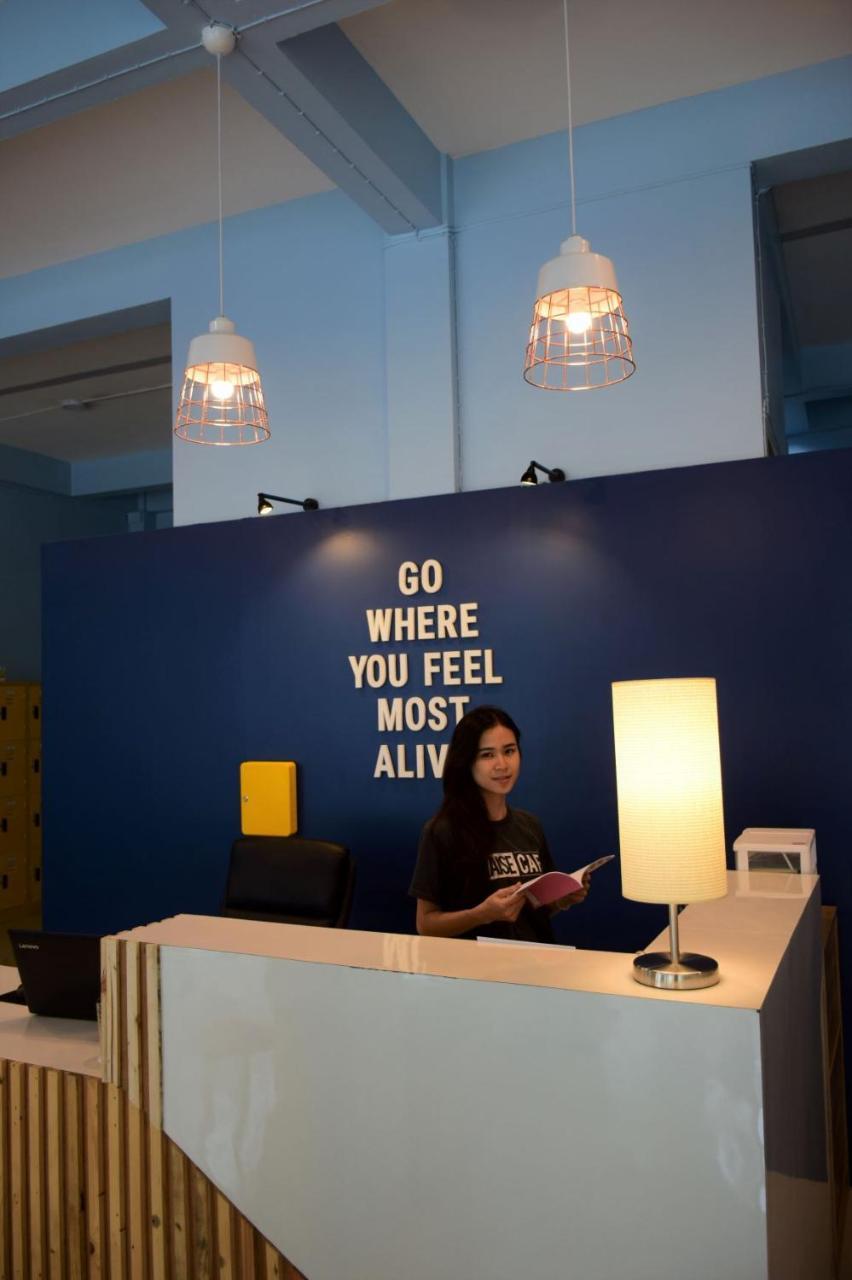 Sook Hostel (Adults Only) Чиангмай Екстериор снимка