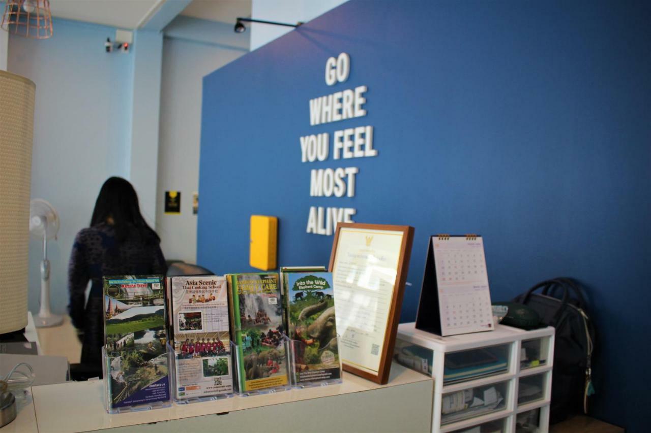 Sook Hostel (Adults Only) Чиангмай Екстериор снимка
